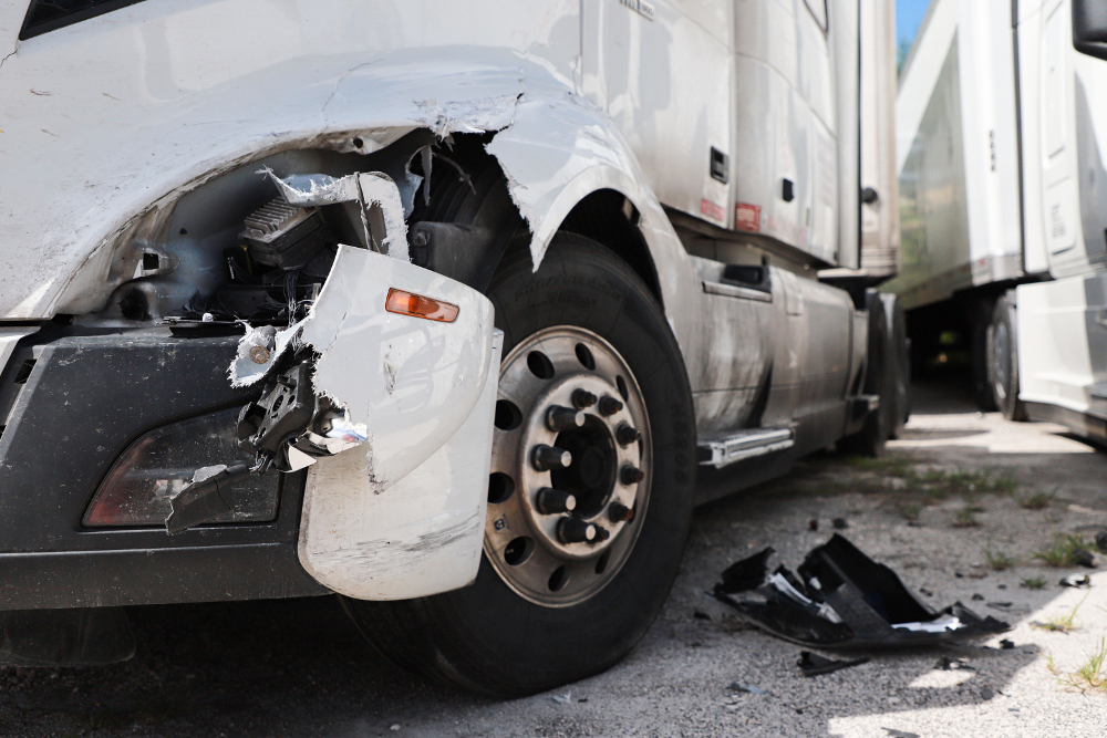 truck-in-fender-bender truck-in-fender-bender